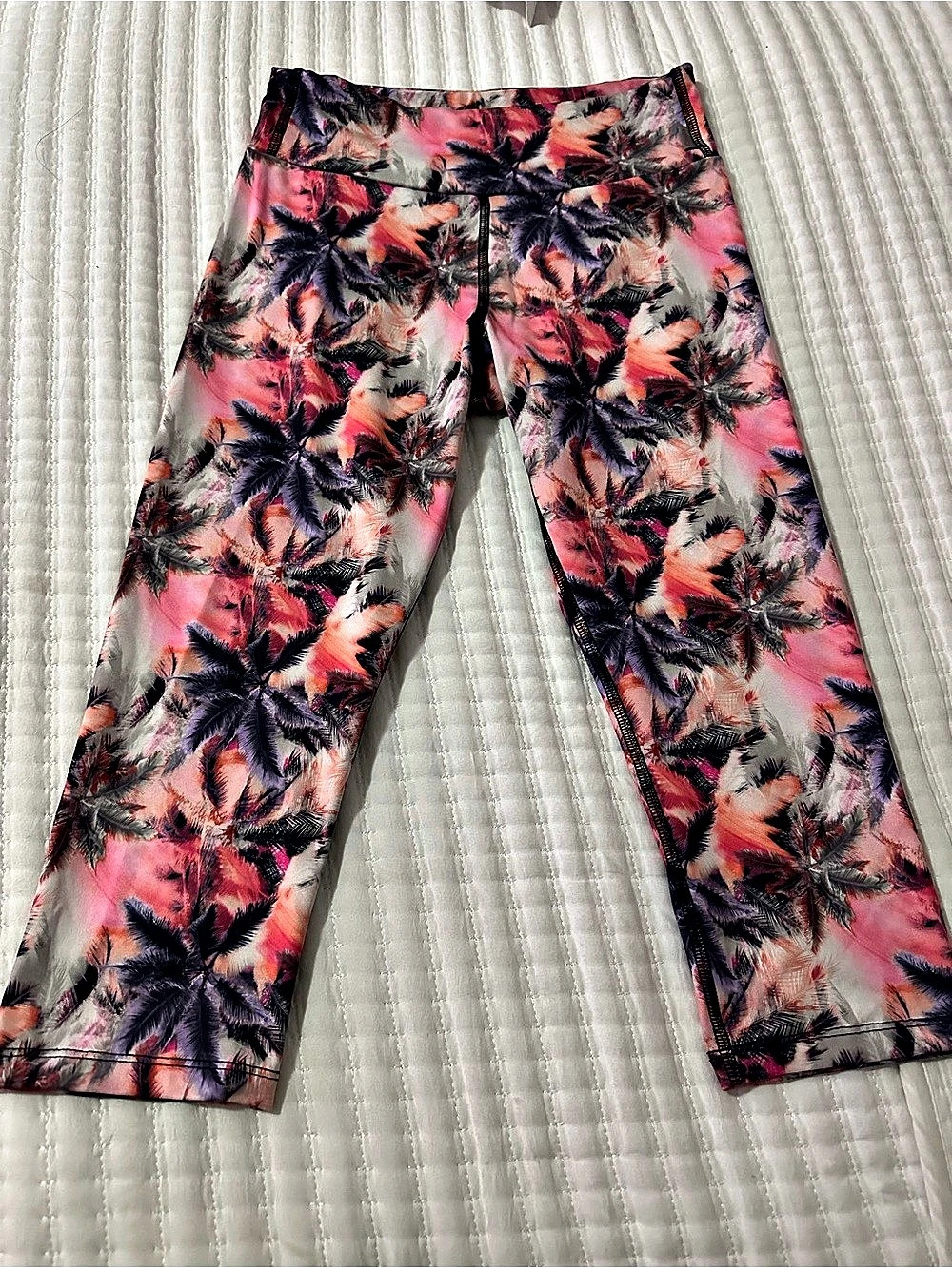 Lululemon Wunder Under Crop *Full-On Luxtreme Leggings